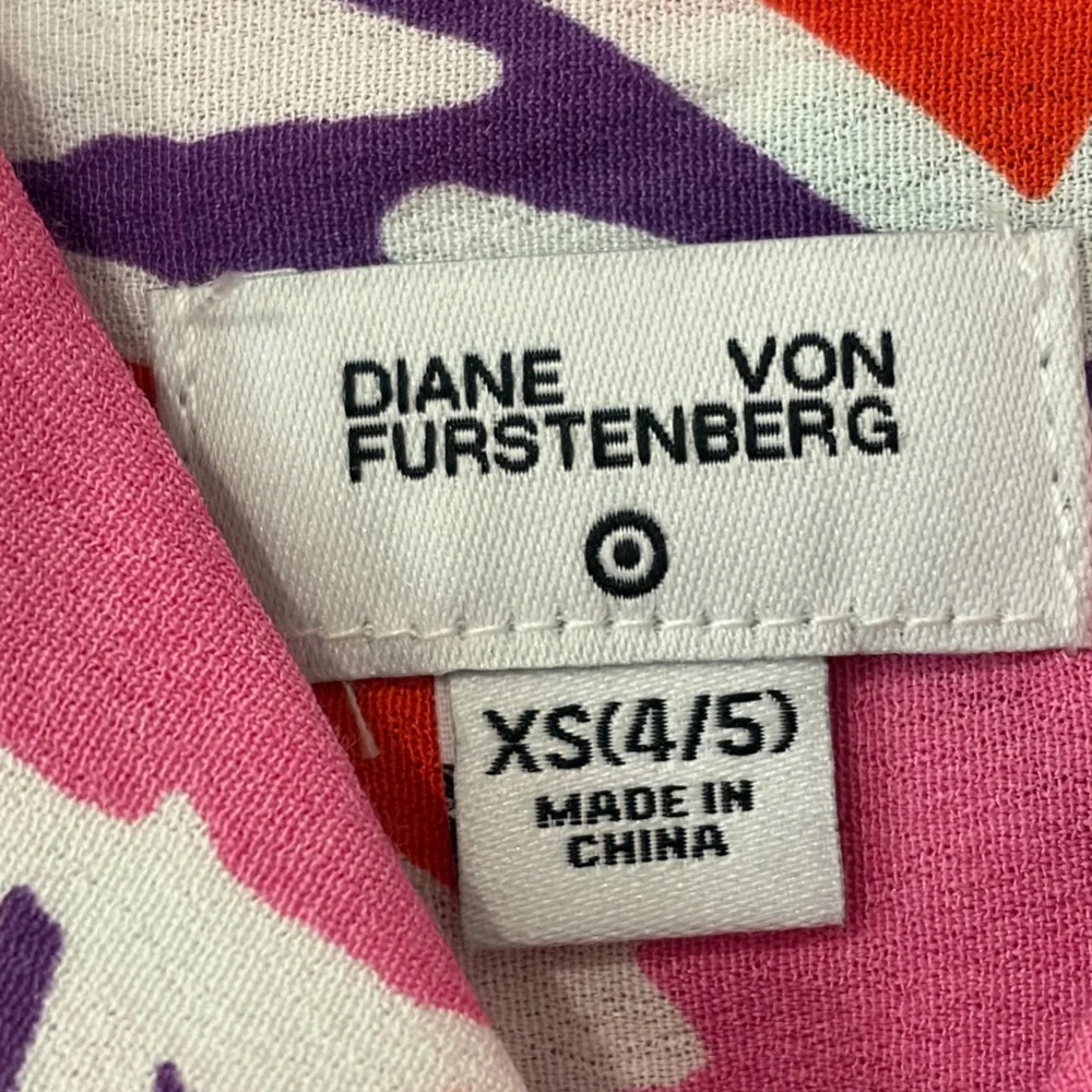 Diane Von Furstenberg XS 4-5 Girls Pink Floral Groove Button Front For Target